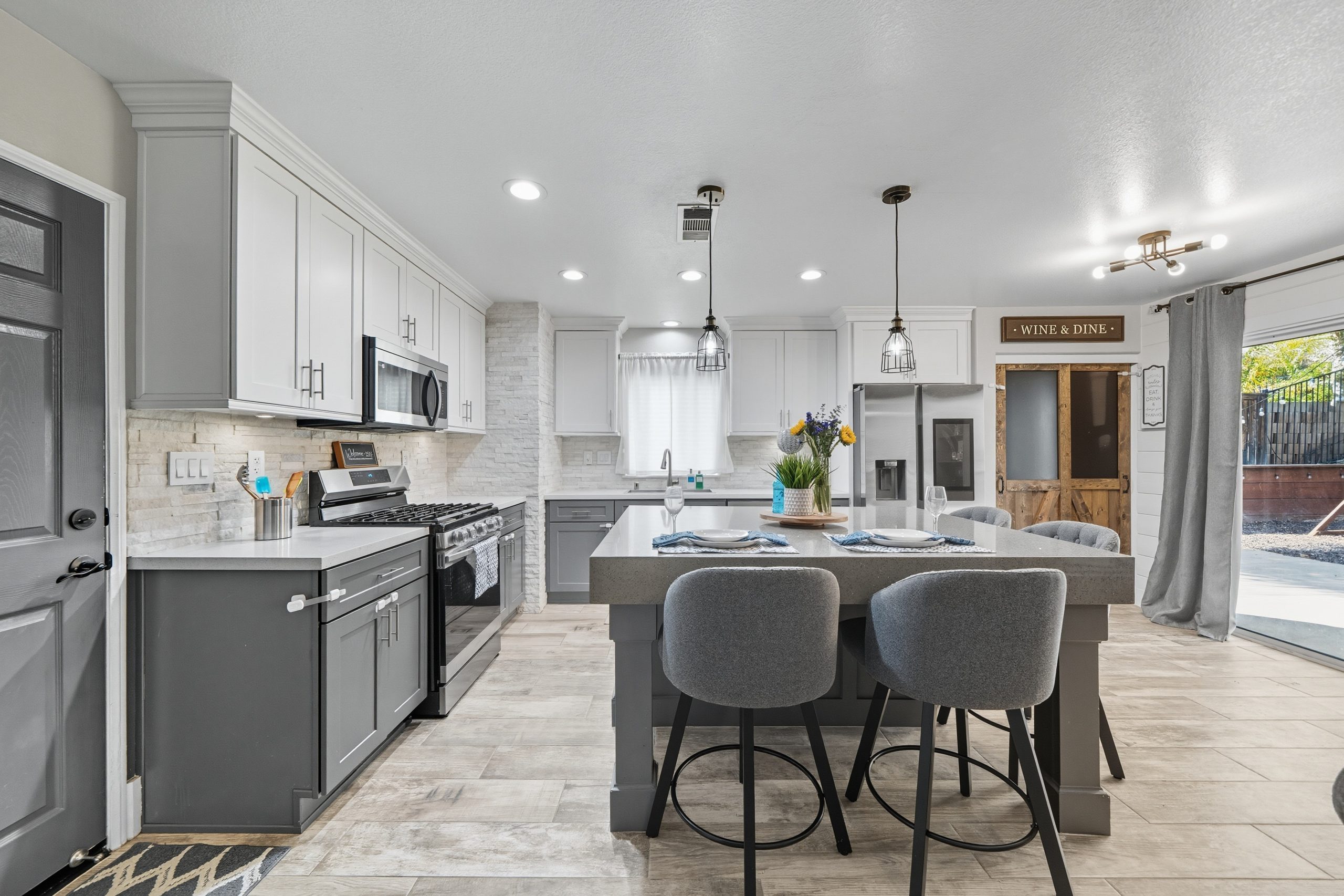23678 Cheyenne Canyon Dr (31 of 49)